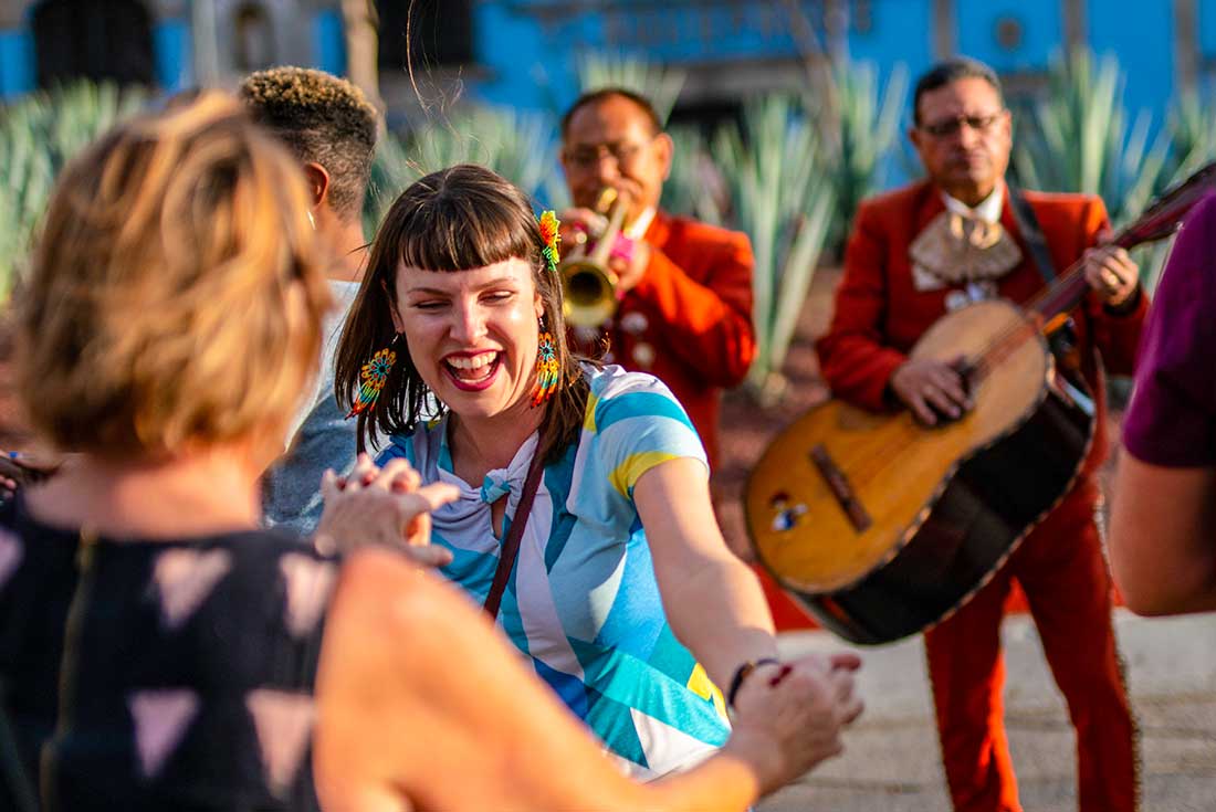Central America Encompassed