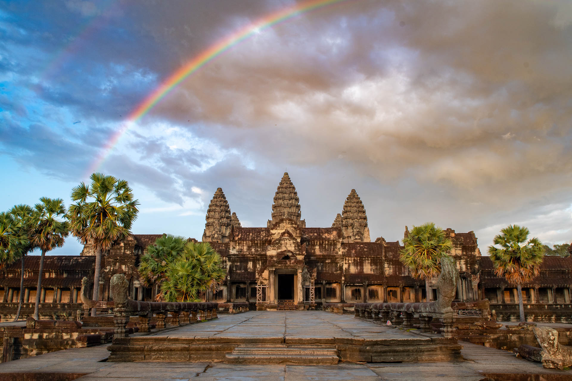 GAdventures