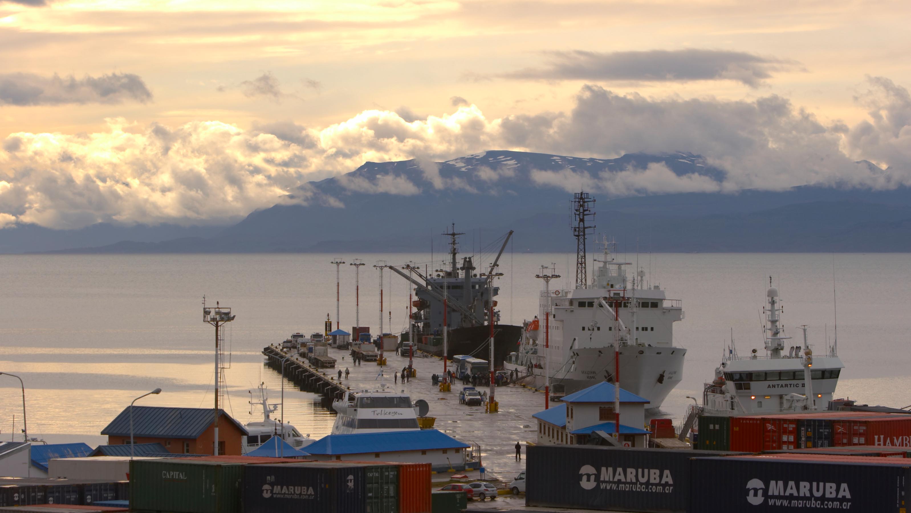 Discover Antarctica 11 days from Ushuaia 2